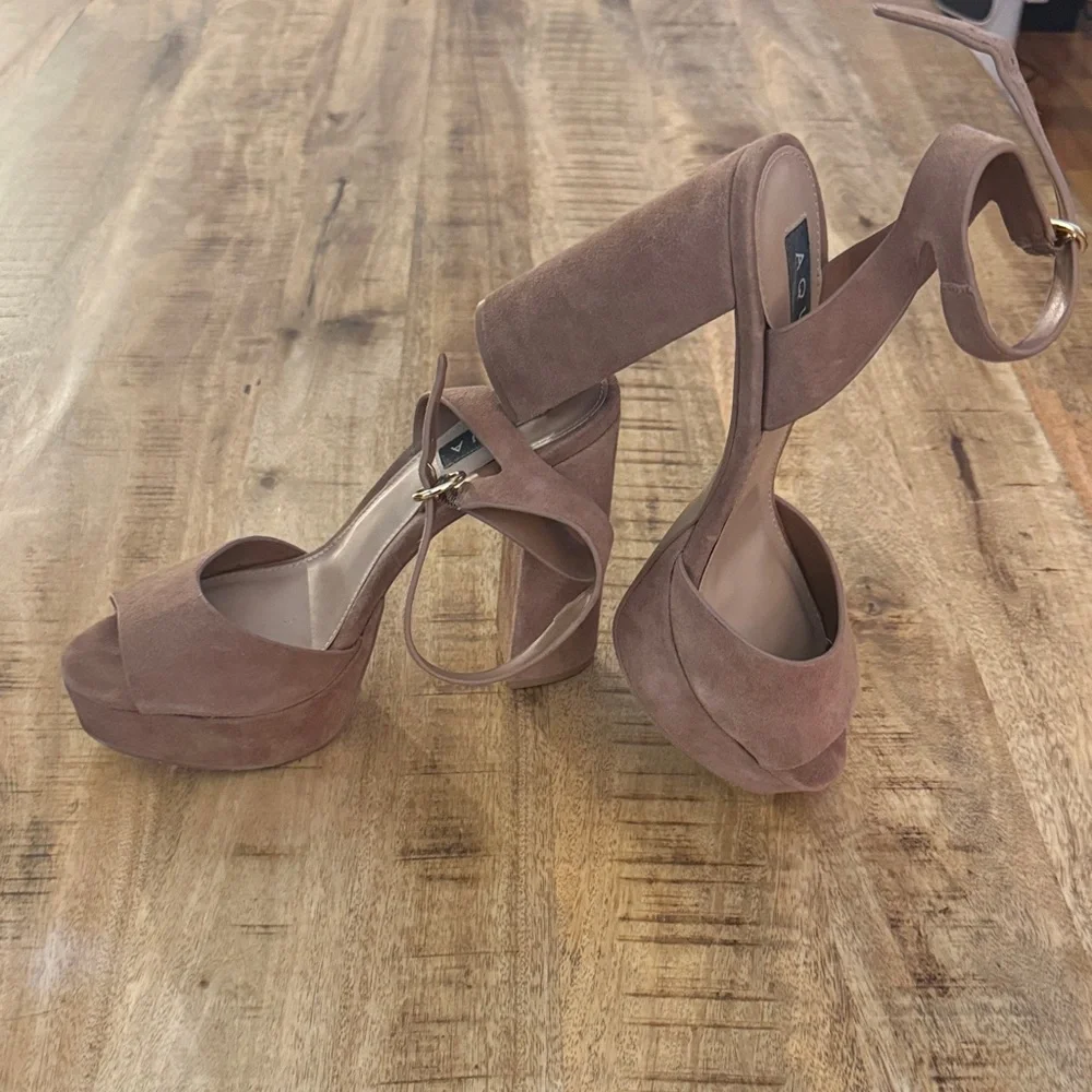 Aqua elegant suede